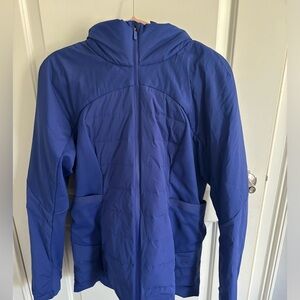 Lululemon lightly quilted jacket with removable hood.